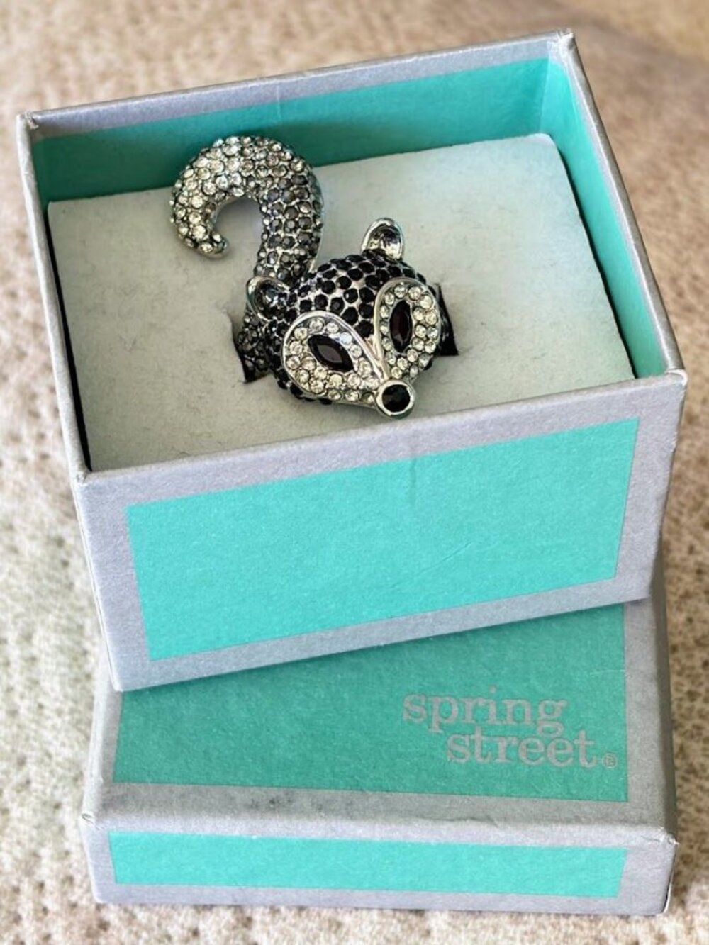 Spring Street Crystal Fox Ring Black Rhinestone Adjustable Size 7-8 - Picture 7 of 7